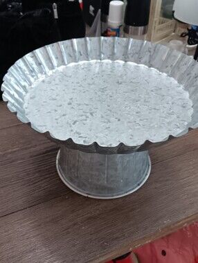 Unk Galvanized Silver Metal Cake Stand